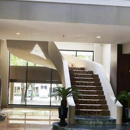 Kyriad Bumiminang Hotel Padang  Esterno foto